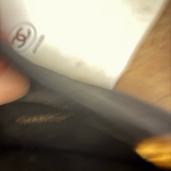 ⭕️SOLD⭕️ Chanel Black Maletasse Quilted lambskin Shoulder Bag with Gold Chain - Picture 8 of 14